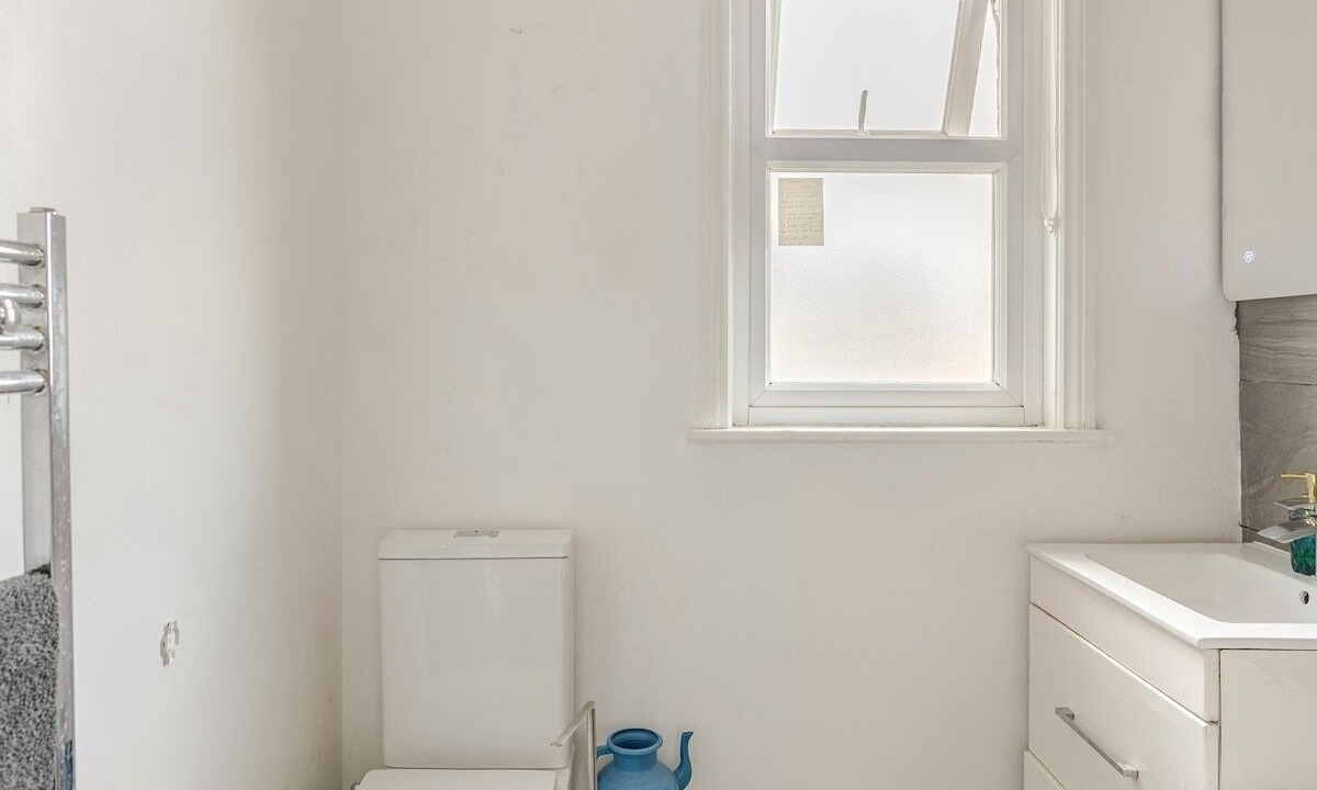 Photo of Bathroom in Uxbridge South