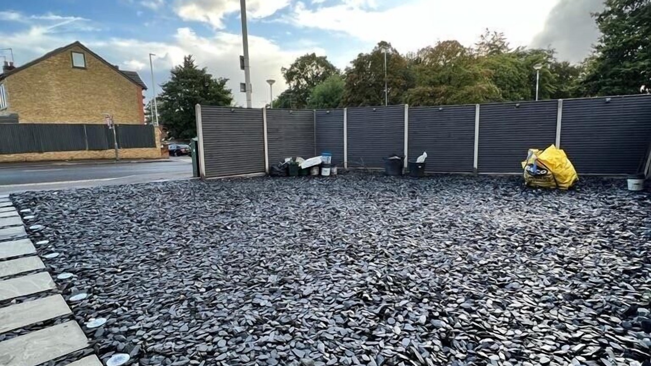 Photo of Outdoor in Uxbridge South
