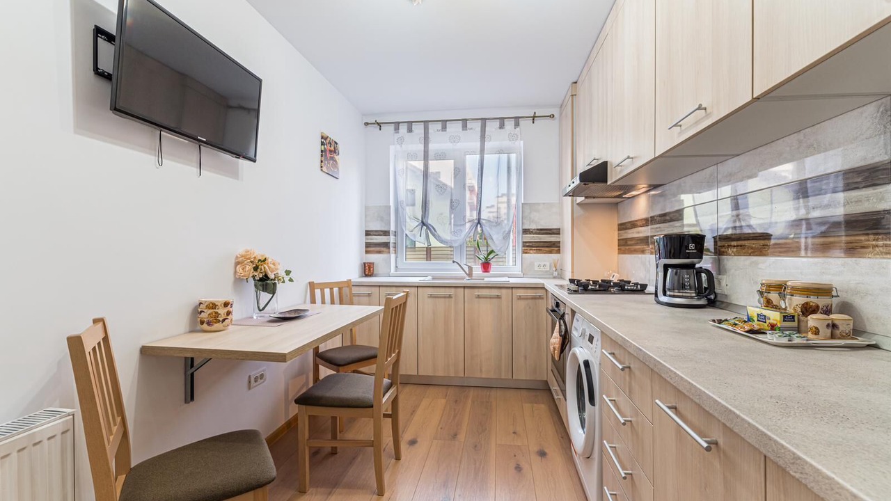 Photo of Kitchen in Tractorul