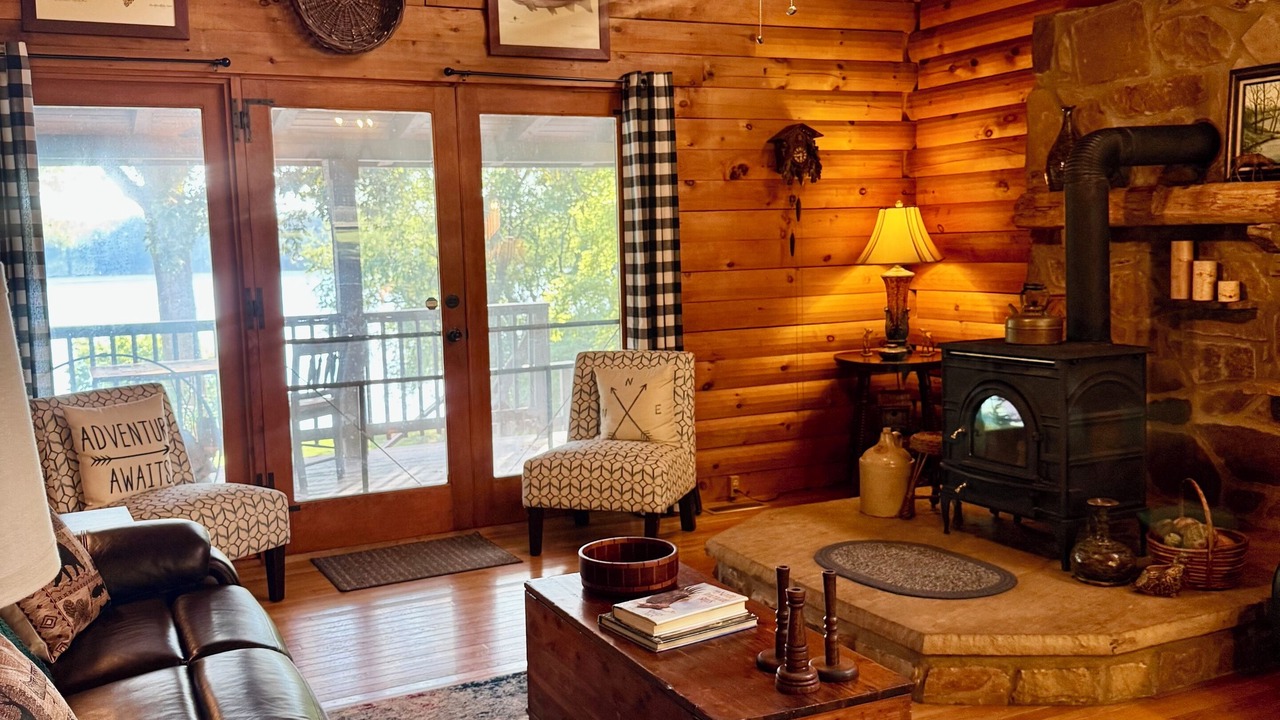 Photo of Livingroom in Livingston County