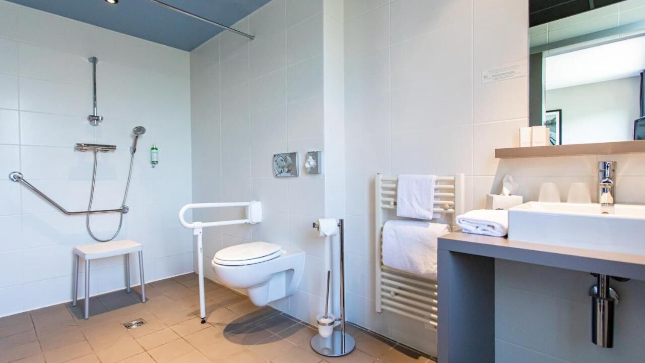 Photo of Bathroom in 9th Arrondissement