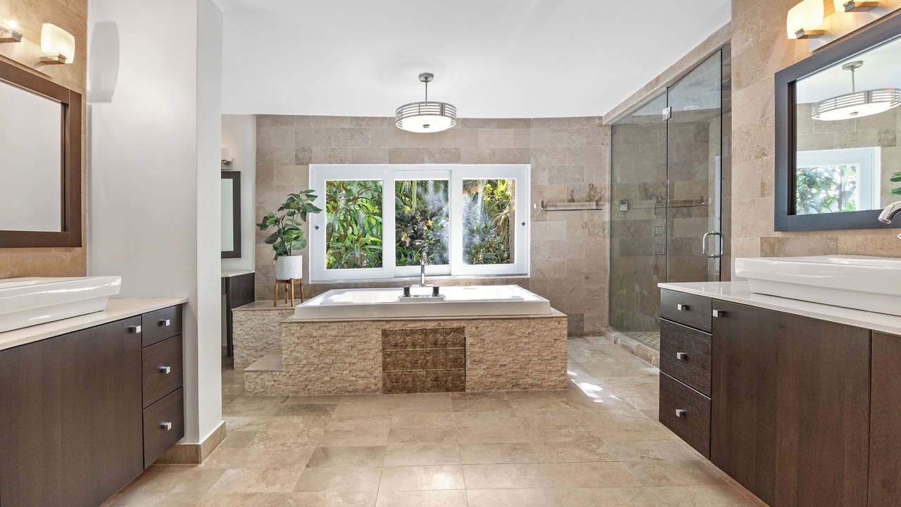 Photo of Bathroom in Tortugo