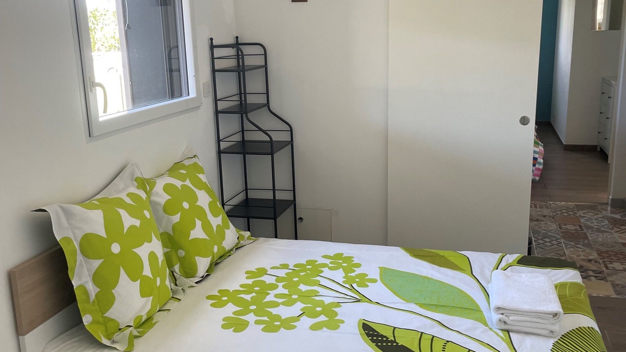 Photo of Bedroom in Dragey-Ronthon