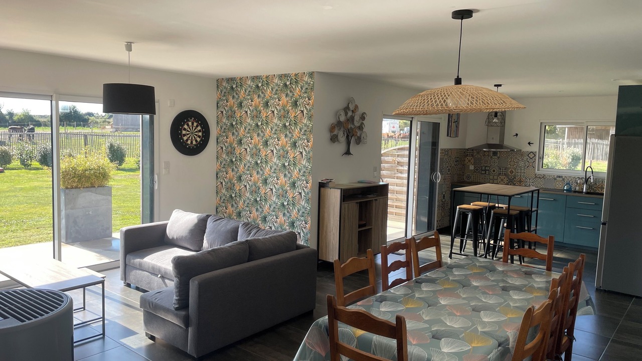 Photo of Livingroom in Dragey-Ronthon