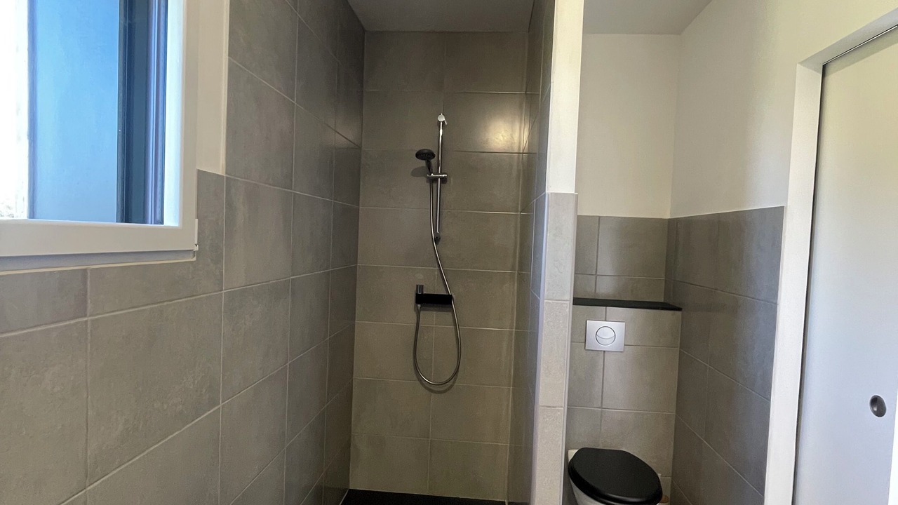 Photo of Bathroom in Dragey-Ronthon