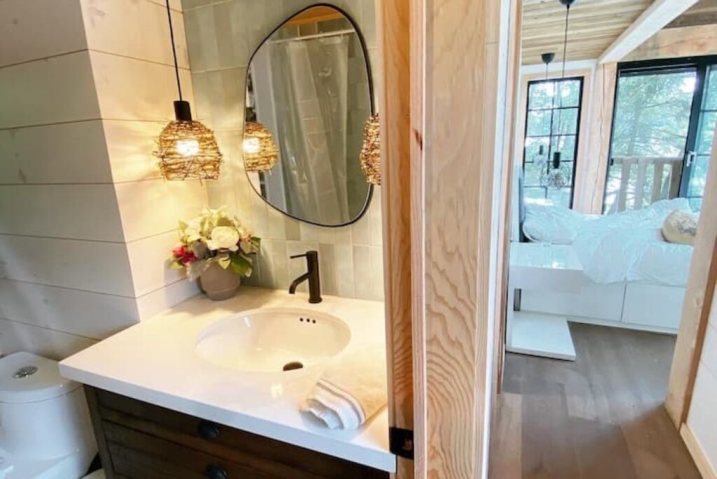 Photo of Bathroom in Utterson