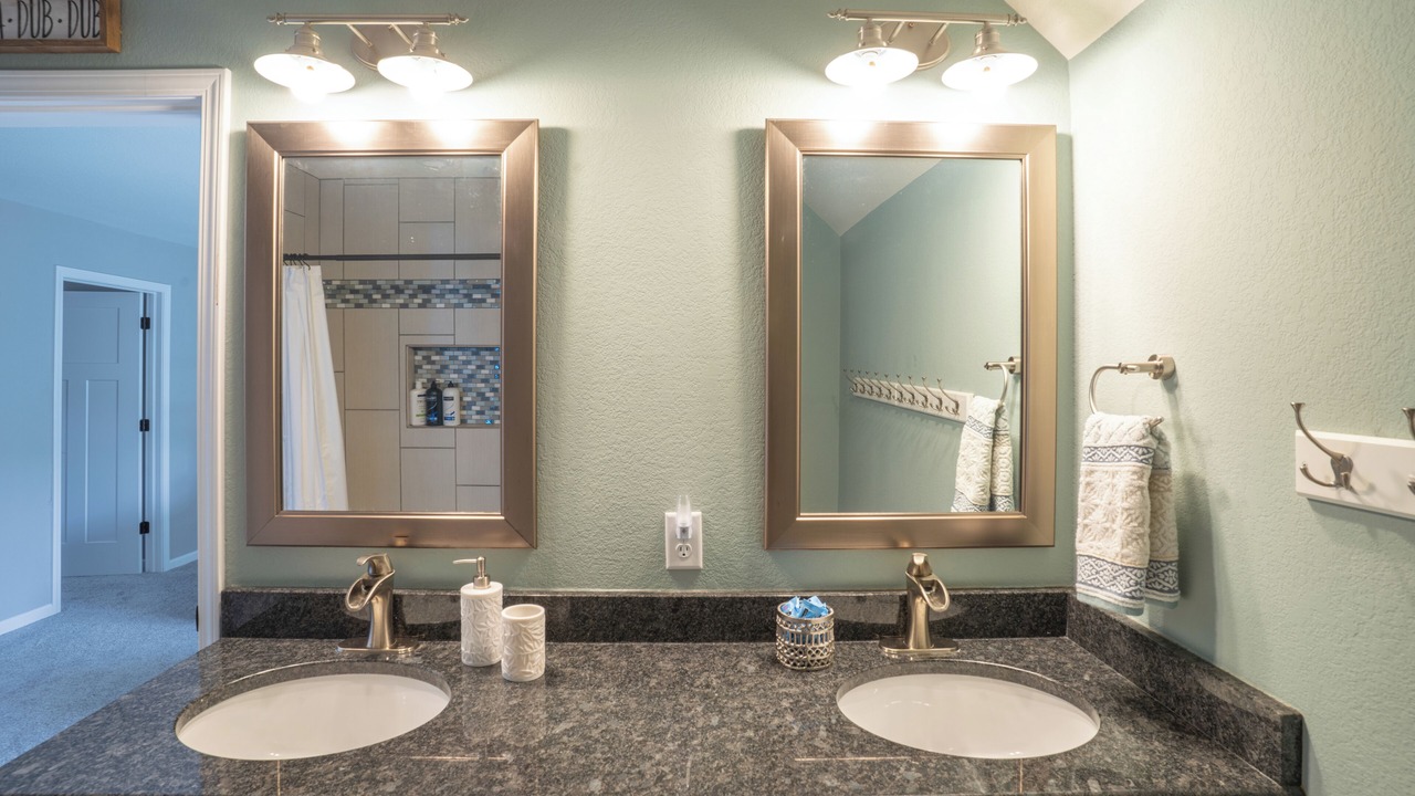 Photo of Bathroom in Colgate