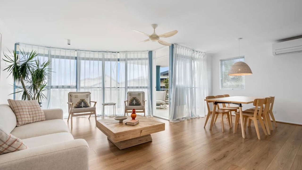 Photo of Livingroom in Castaways Beach