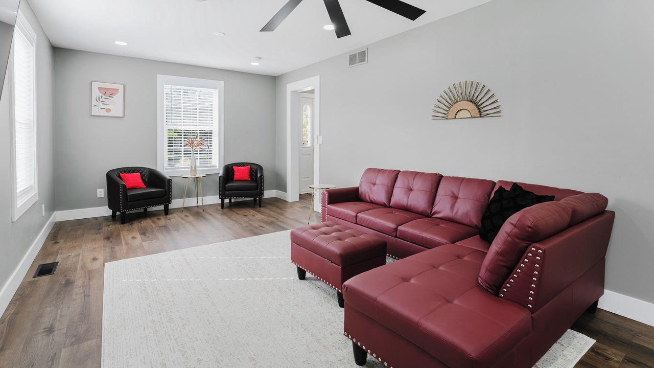 Photo of Livingroom in College Heights
