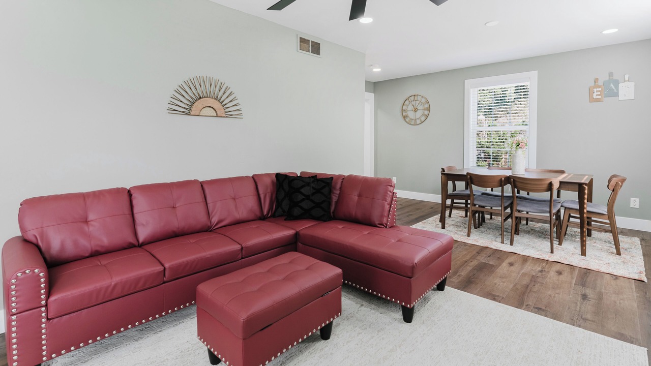 Photo of Livingroom in College Heights