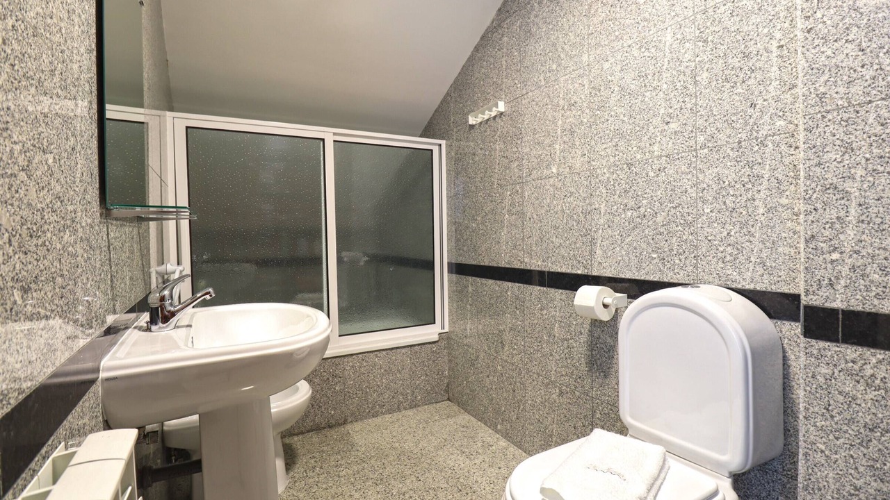 Photo of Bathroom in Vila Praia de Ancora