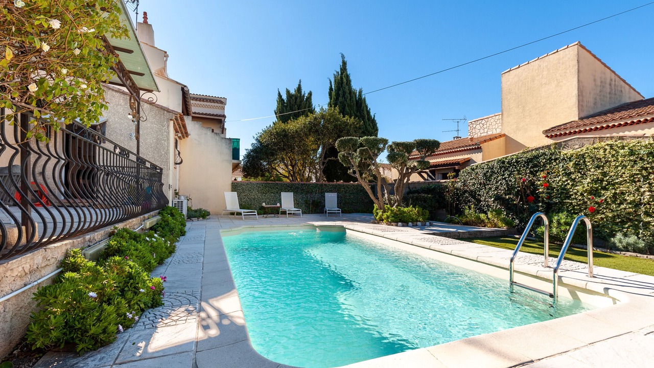 Photo of Outdoor in Port-Saint-Louis-du-Rhone
