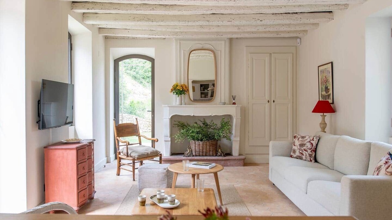 Photo of Livingroom in Saint-Etienne-du-Gres