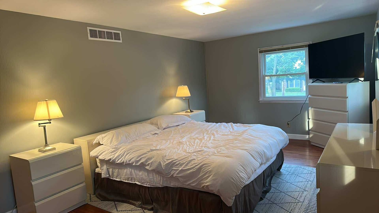 Photo of Bedroom in Midland