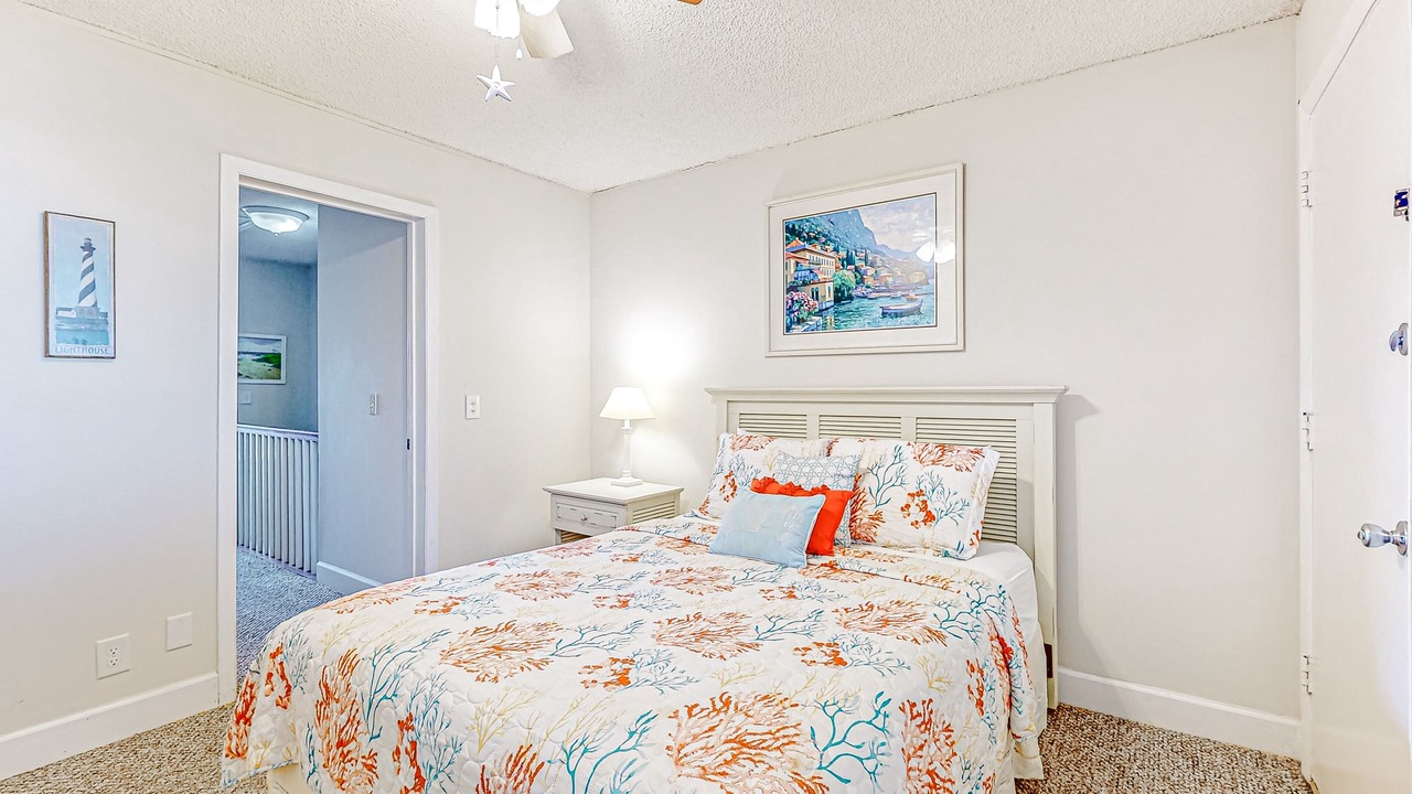 Photo of Bedroom in Surfcrest Village