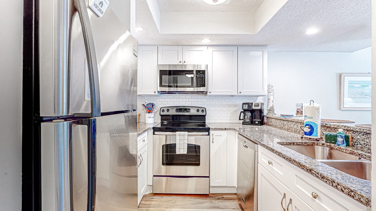 Photo of Kitchen in Surfcrest Village