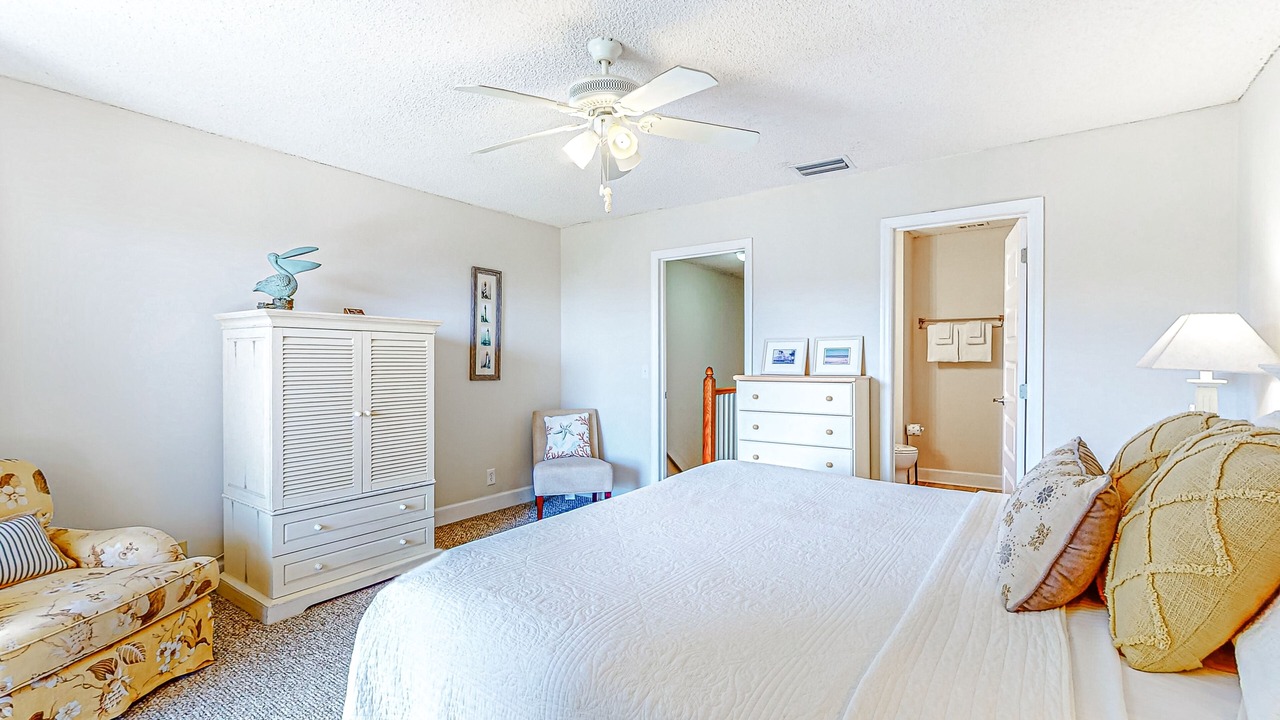 Photo of Bedroom in Surfcrest Village