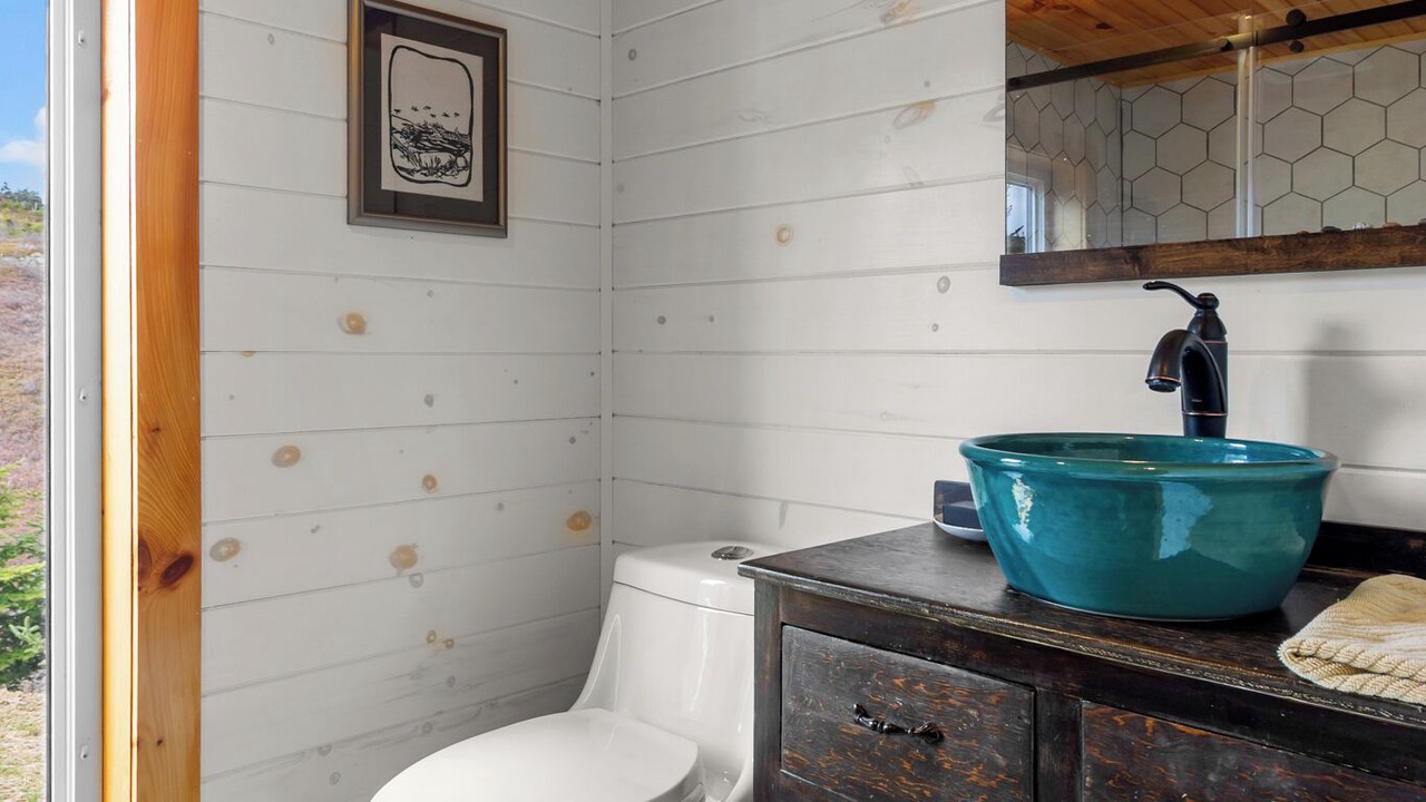 Photo of Bathroom in Terra Nova