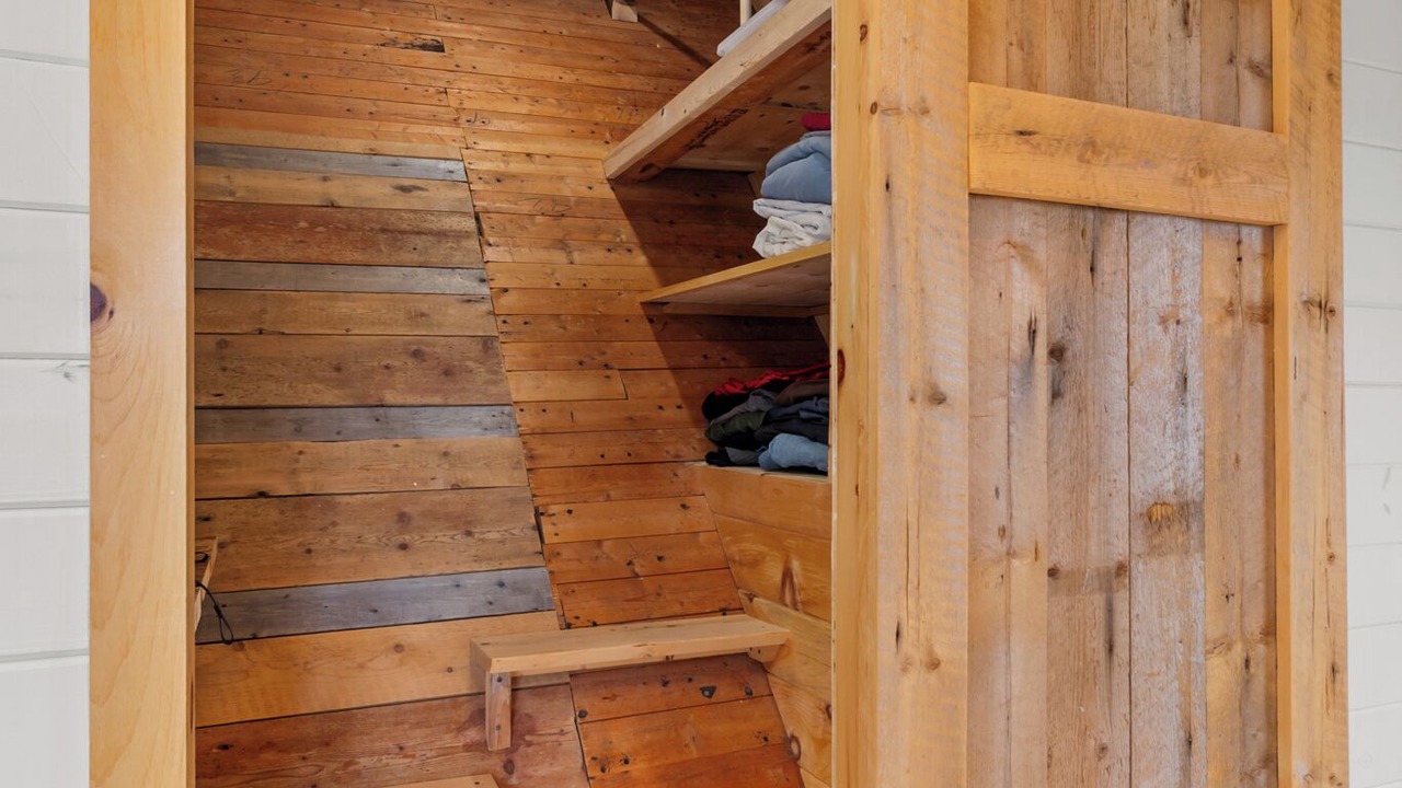 Photo of Others in Terra Nova