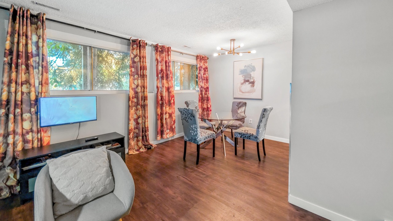 Photo of Livingroom in Sunnyside