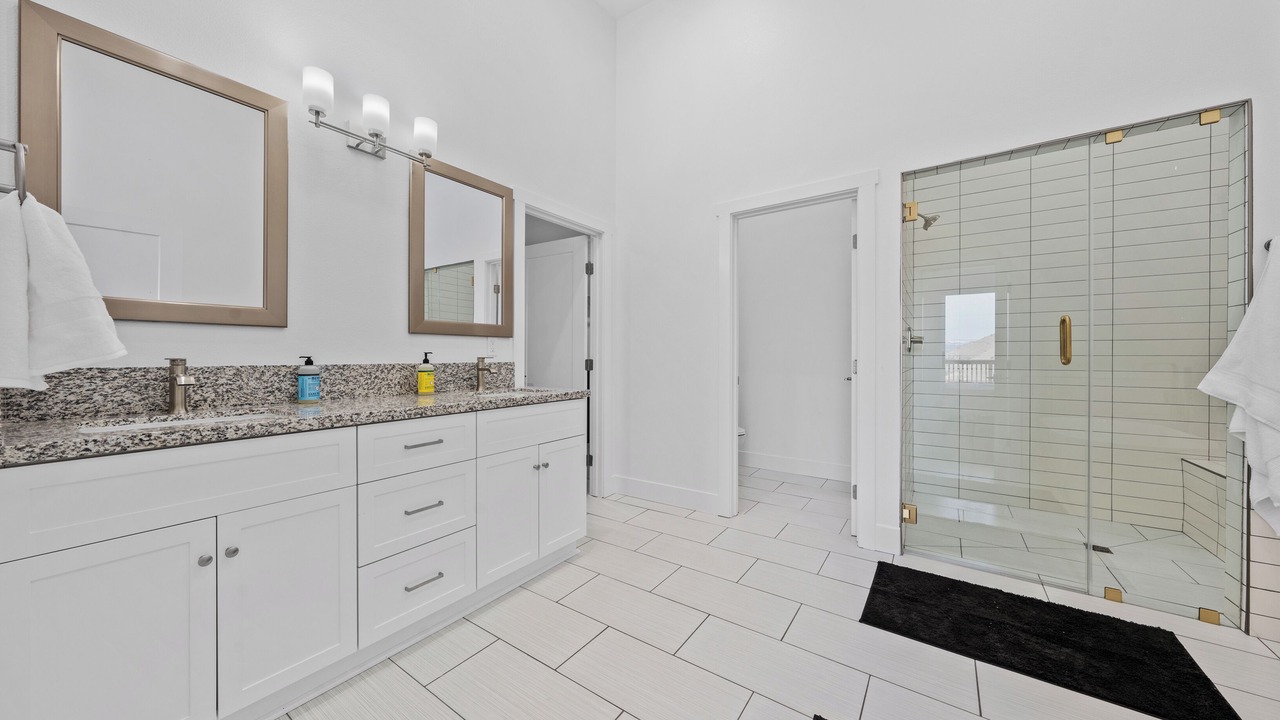 Photo of Bathroom in Topaz Lake