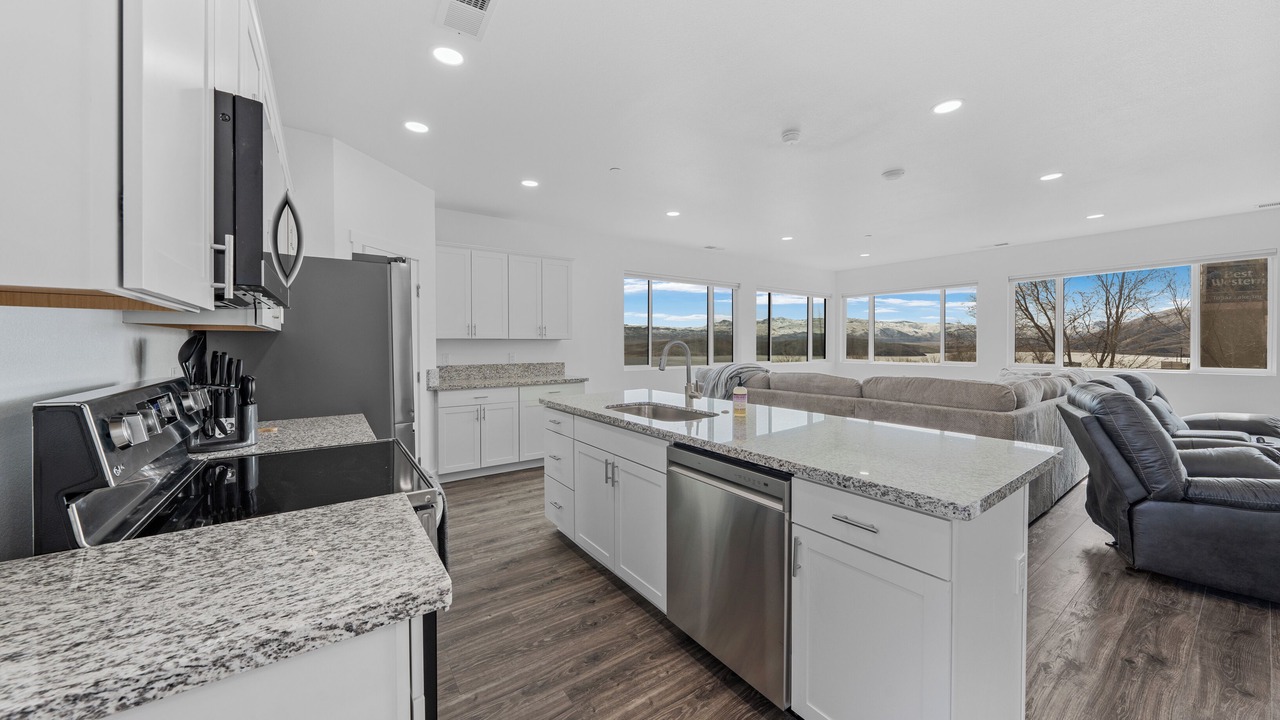 Photo of Kitchen in Topaz Lake