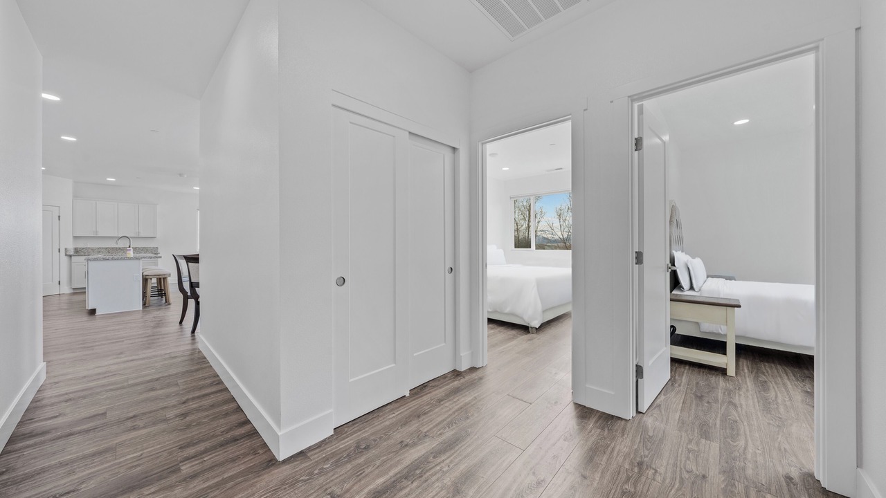 Photo of Bedroom in Topaz Lake
