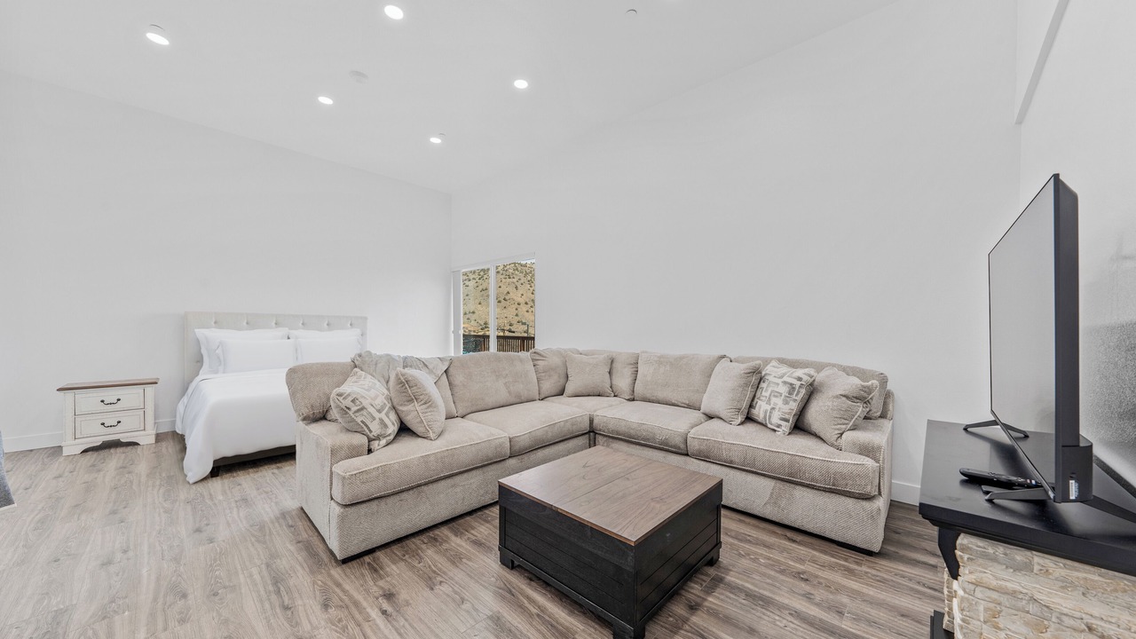 Photo of Bedroom in Topaz Lake