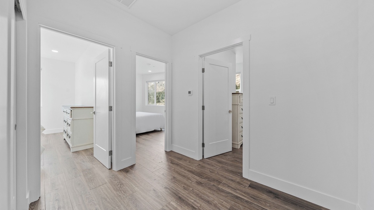 Photo of Bedroom in Topaz Lake