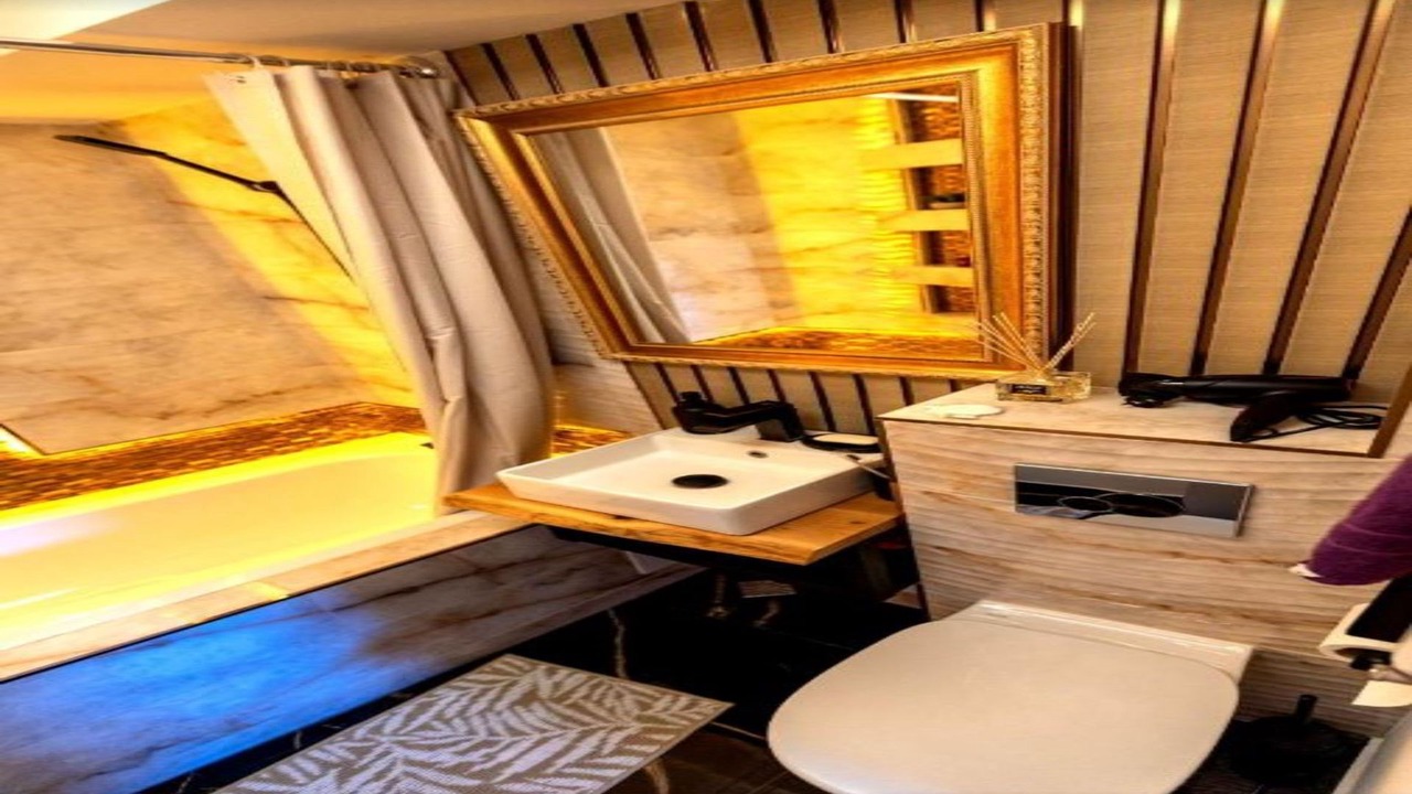 Photo of Bathroom in Sector 4