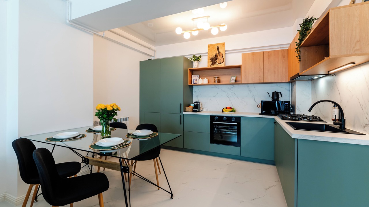 Photo of Kitchen in Mamaia-Sat