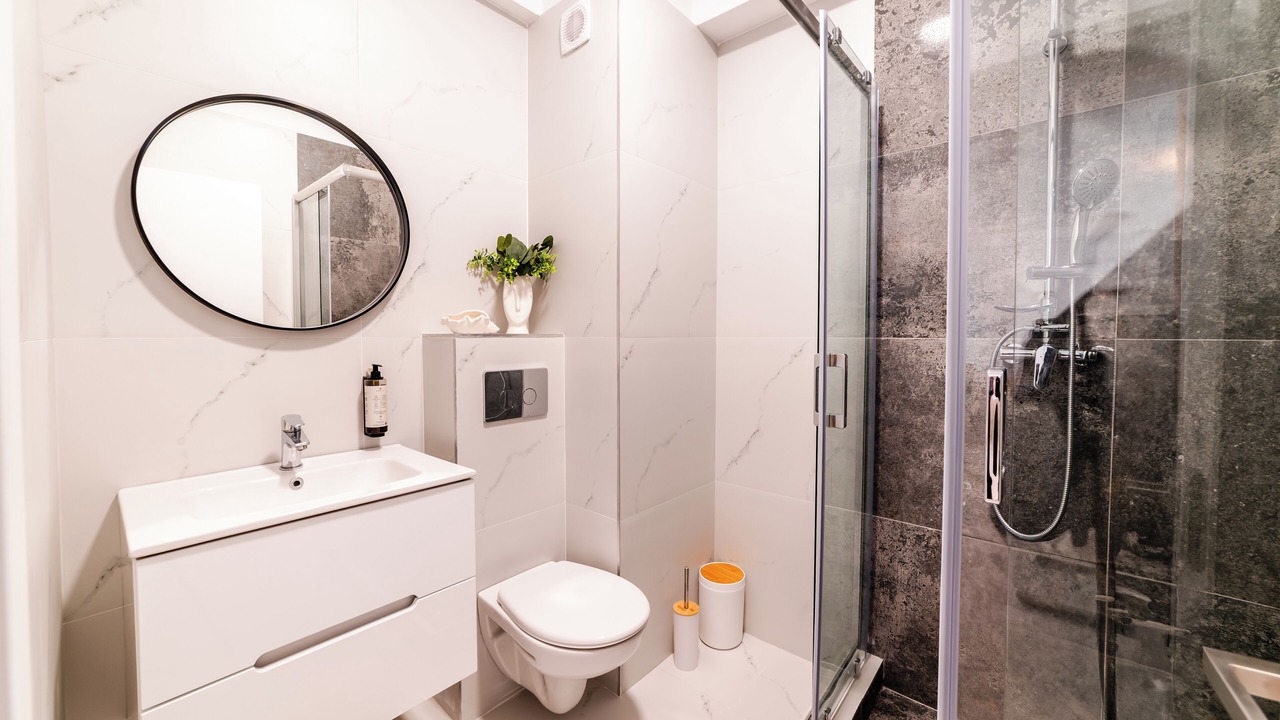 Photo of Bathroom in Mamaia-Sat