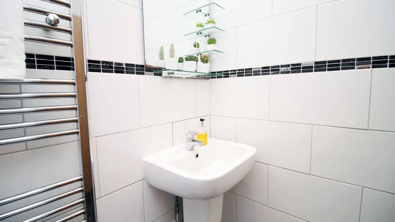 Photo of Bathroom in Pontcanna