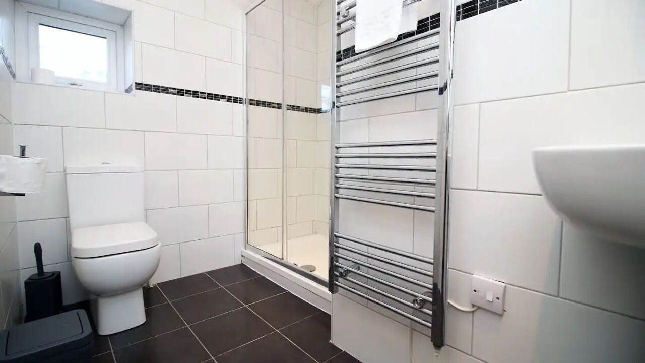 Photo of Bathroom in Pontcanna