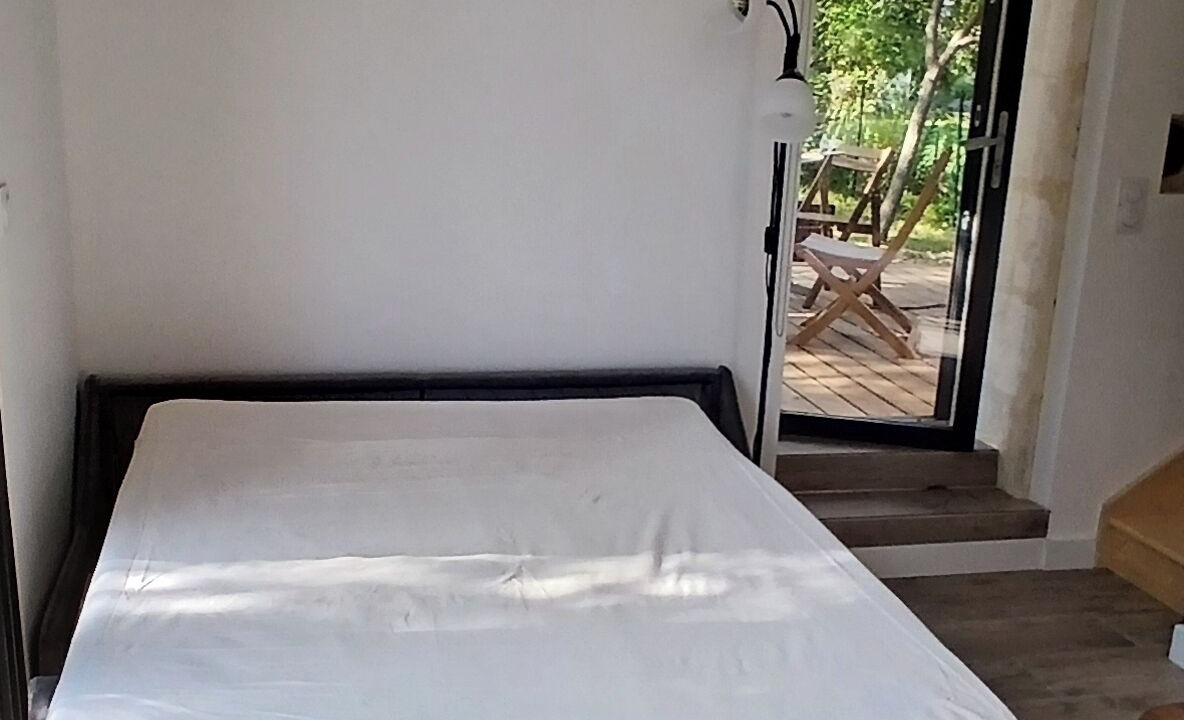 Photo of Bedroom in Villegouge