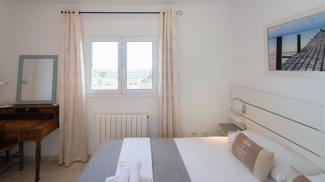 Photo of Bedroom in Palau-Saverdera
