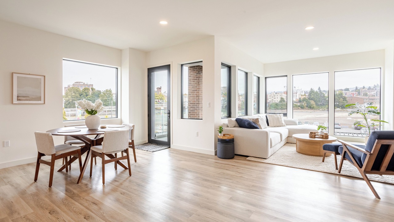 Photo of Livingroom in Central Business District