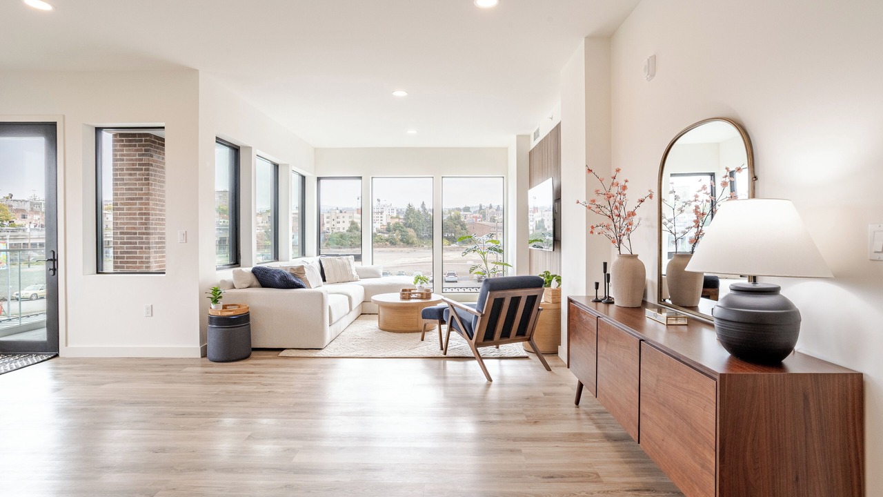 Photo of Livingroom in Central Business District