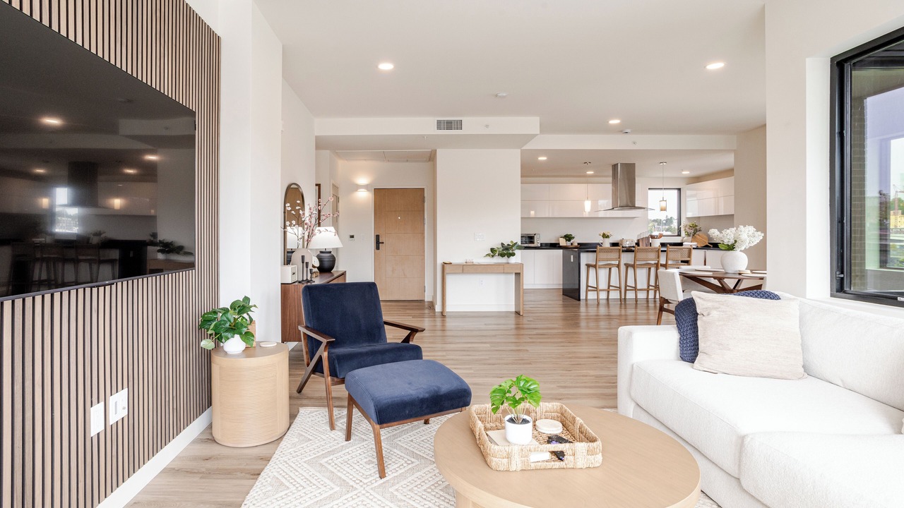Photo of Livingroom in Central Business District