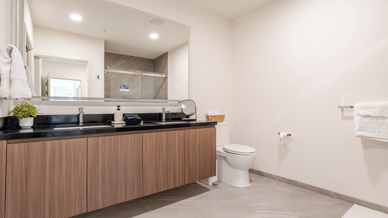 Photo of Bathroom in Central Business District