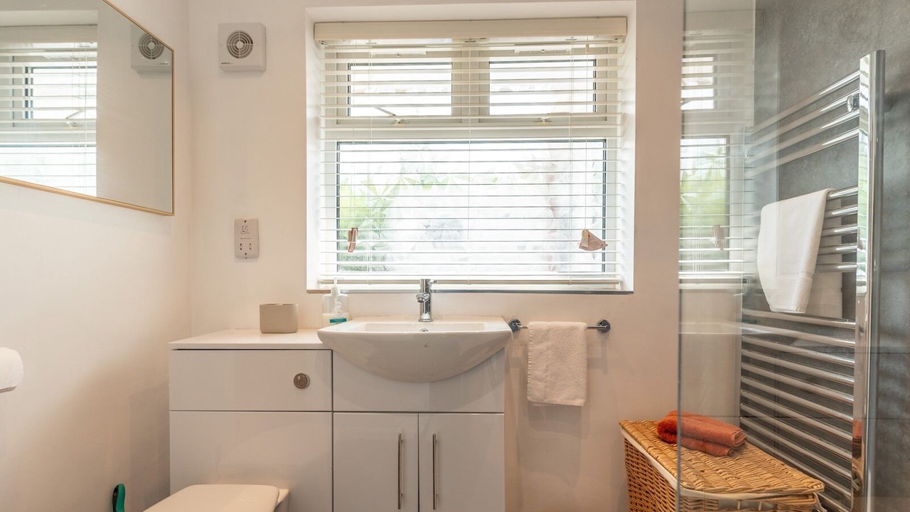 Photo of Bathroom in Newcastle-Under-Lyme