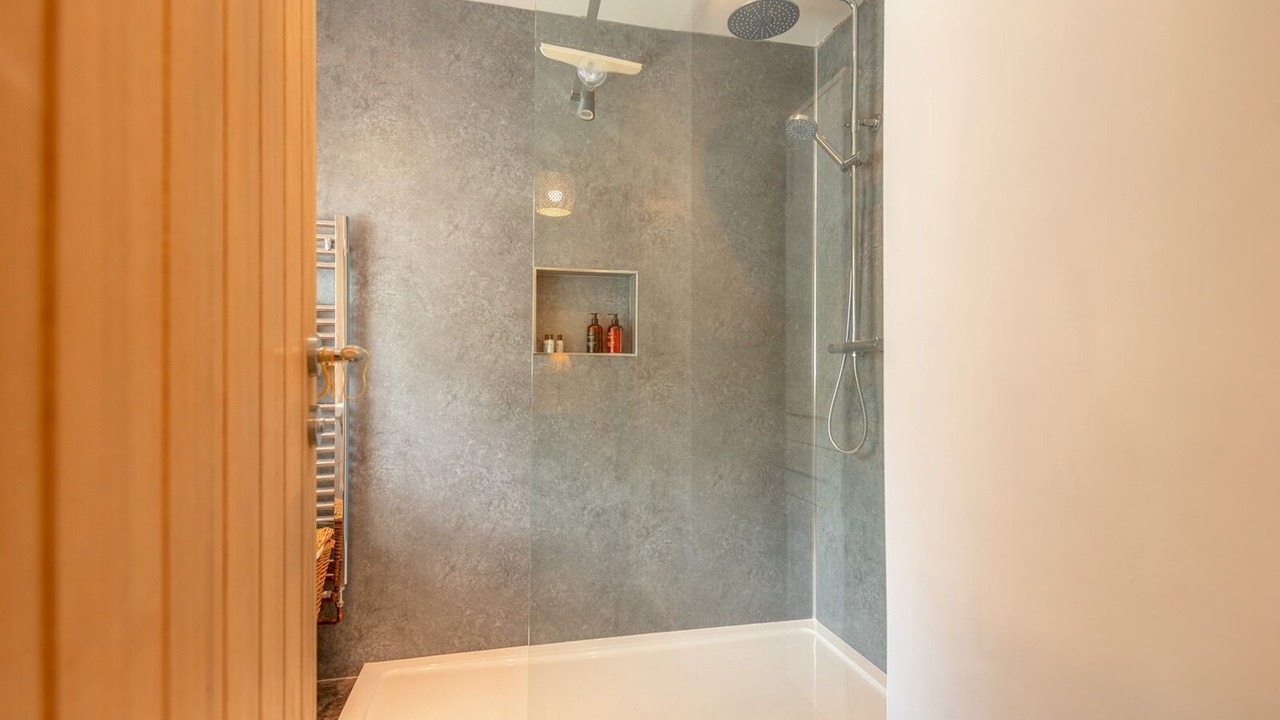Photo of Bathroom in Newcastle-Under-Lyme
