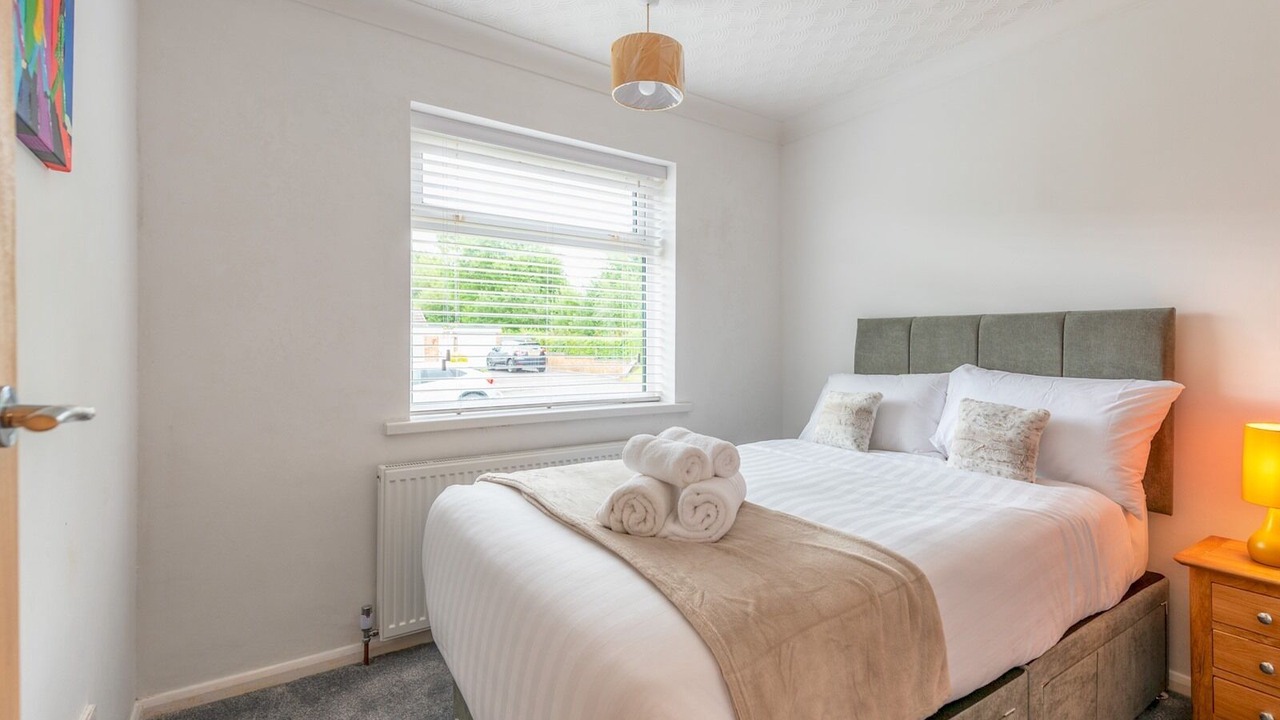 Photo of Bedroom in Newcastle-Under-Lyme
