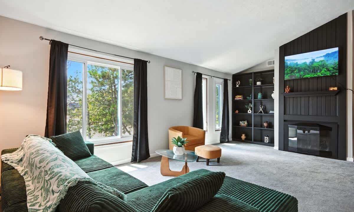 Photo of Livingroom in Bloomington