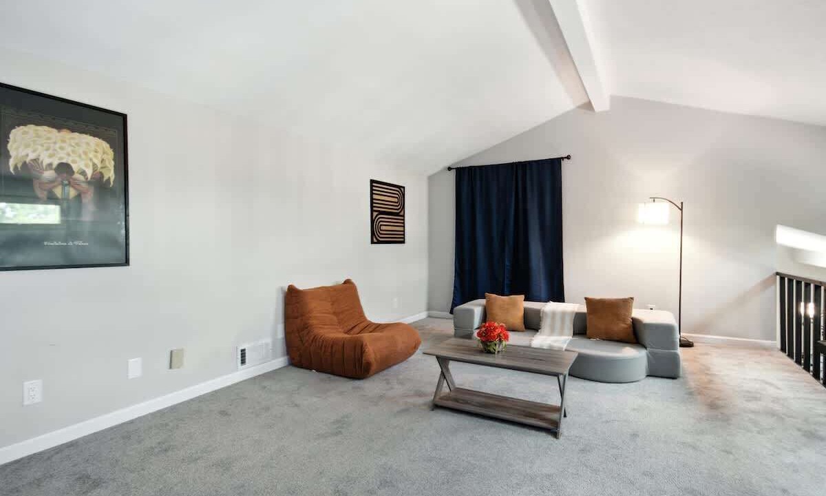 Photo of Livingroom in Bloomington