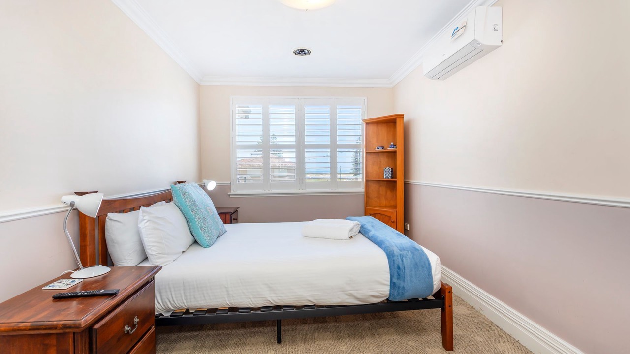 Photo of Bedroom in Safety Bay