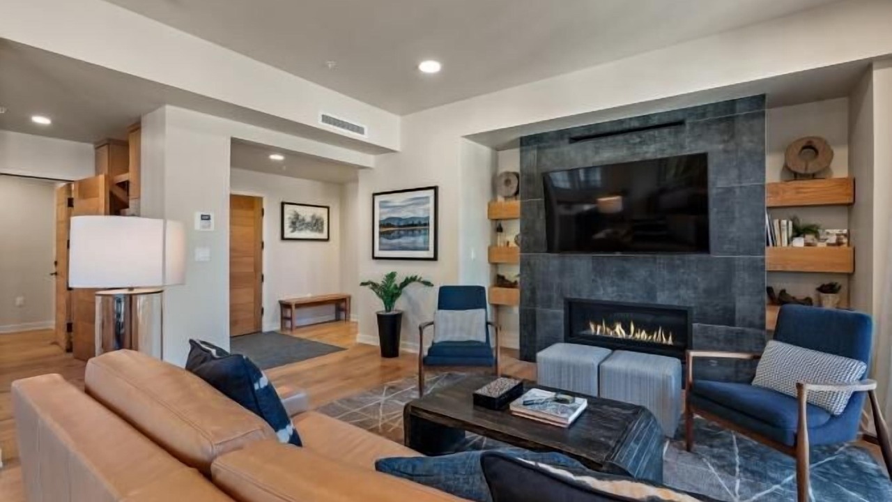 Photo of Livingroom in Tamarack Resort