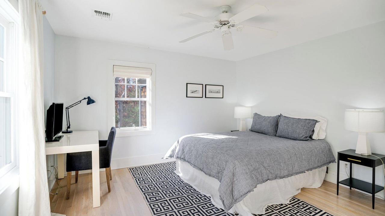 Photo of Bedroom in Sagaponack