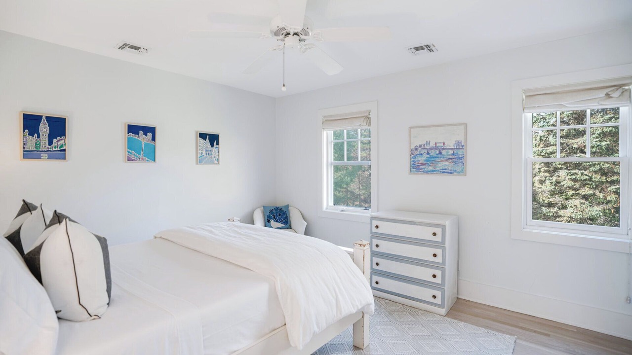 Photo of Bedroom in Sagaponack