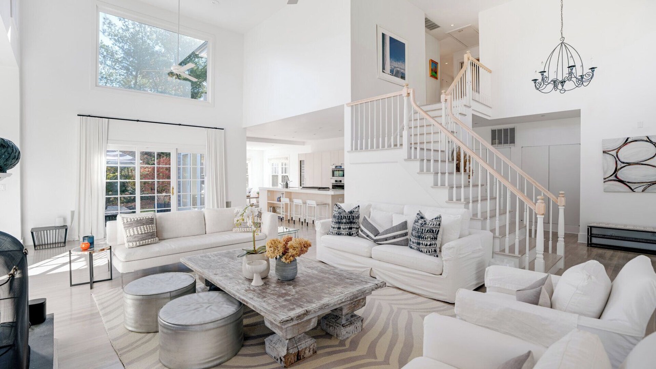 Photo of Livingroom in Sagaponack
